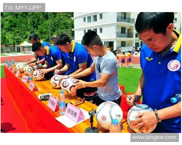 广西梧州足球球星崛起 助力地方足球发展与青年人才培养 广西梧州足球球星崛起 助力地方足球发展与青年人才培养