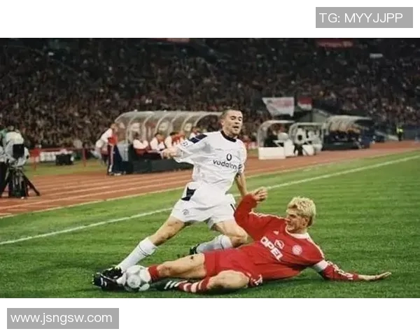 德国顶级足球球星的辉煌成就与传奇人生故事