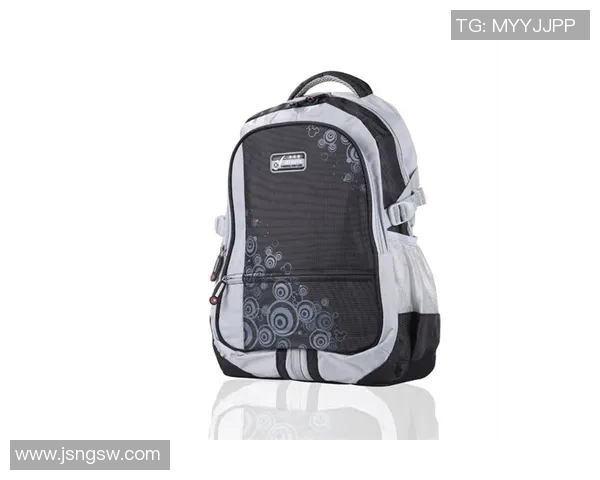 足球球星同款斜挎包潮流新品演绎运动与时尚完美结合 足球球星同款斜挎包潮流新品演绎运动与时尚完美结合