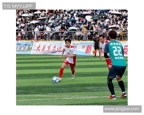 足球盛宴尽显风采 球星精彩瞬间回顾与精彩绝技集锦