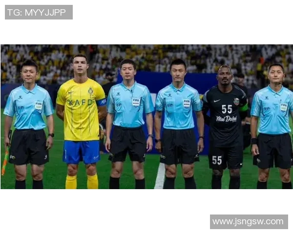 迪拜赛区足球明星闪耀赛场 引领中东足球新风潮